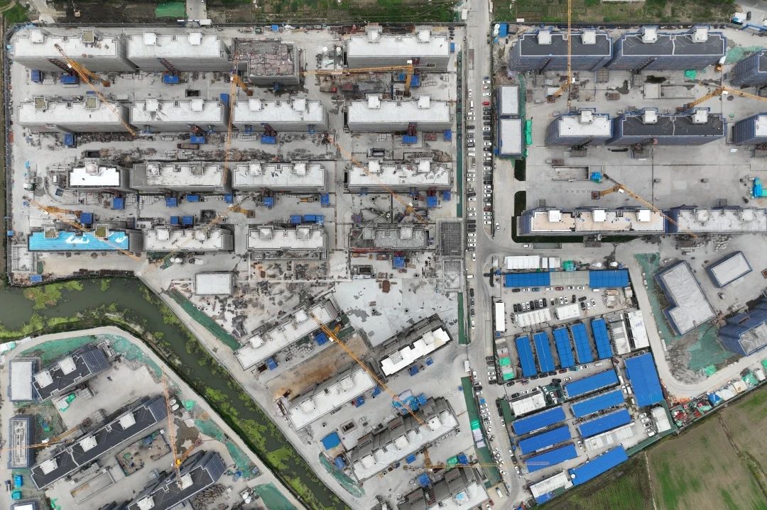 1752461639727325.jpg 富土家園四期保障性安居房B區(qū)項目首批樓棟順利通過主體結構驗收.jpg